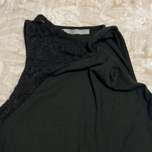 Tank top - Picture 2 of 4